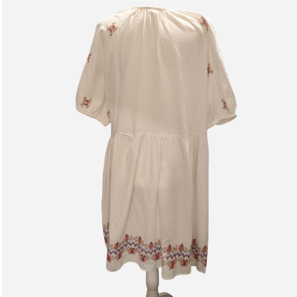 Knox Rose White Top with Multicolor Accents - Picture 2 of 6